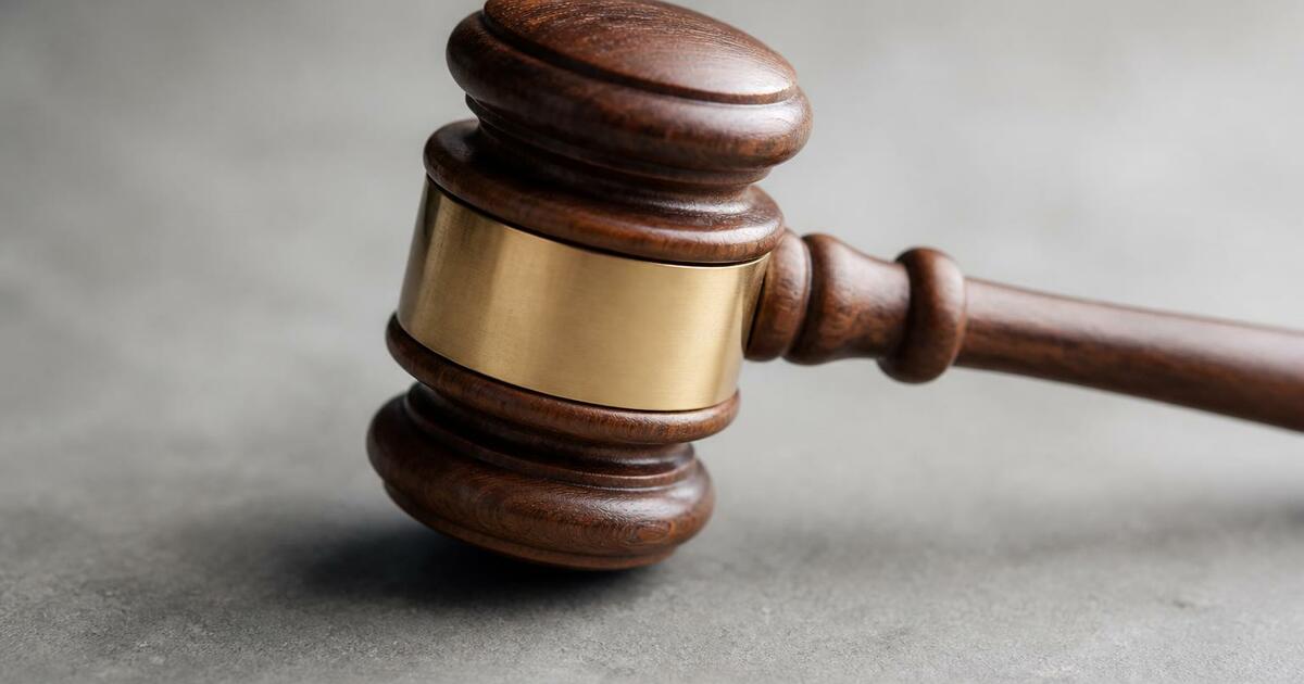 Суд в Карпинске не вернул права водителю, котор...