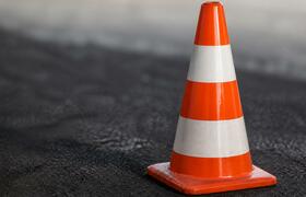 Опрокинувшийся грузовик перекрыл трассу Пермь —...