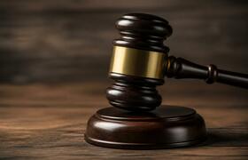 Суд отменил оправдательный приговор матери, обв...